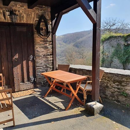 Am Burggraben Auf Der Sauerburg Lejlighed Sauerthal Eksteriør billede